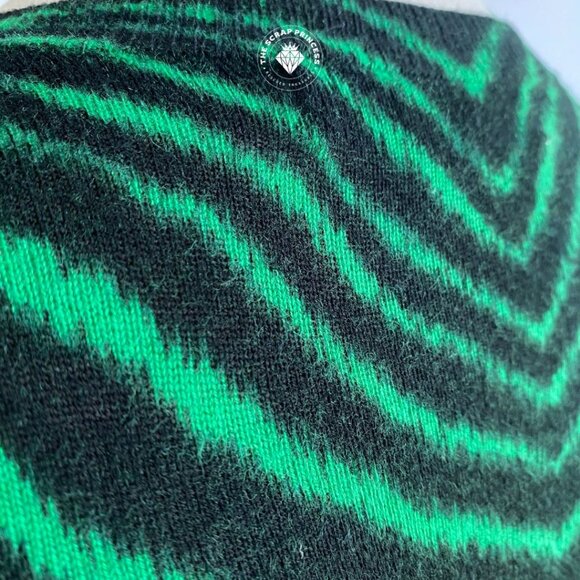 Michael Kors Zebra Print Green V Neck Sweater - Picture 6 of 8